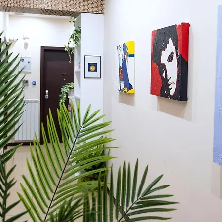 לינה וארוחת בוקר Studio83