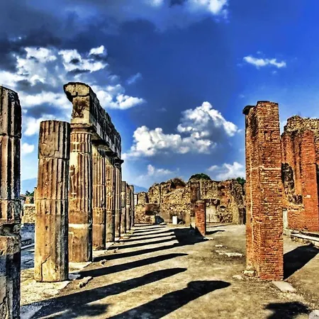 Studio83 Oda ve Kahvaltı Pompei