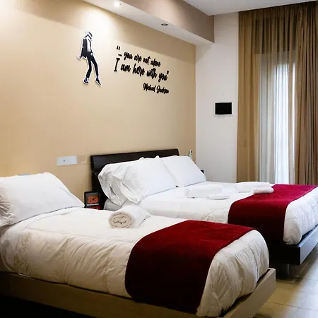 Studio83 Oda ve Kahvaltı 4*