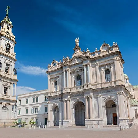 Oda ve Kahvaltı Studio83 4*