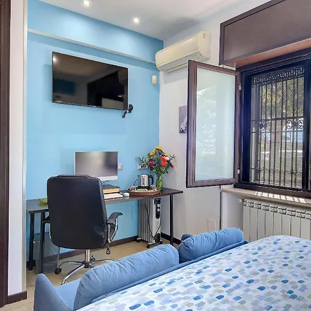 Oda ve Kahvaltı Studio83 Pompei