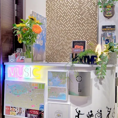 Oda ve Kahvaltı Studio83