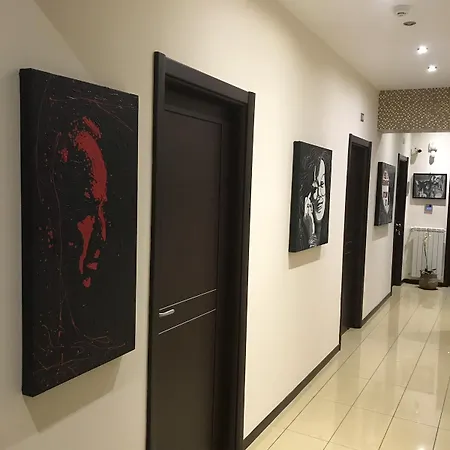 Oda ve Kahvaltı Studio83