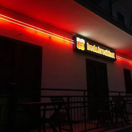 Studio83 Oda ve Kahvaltı 4*