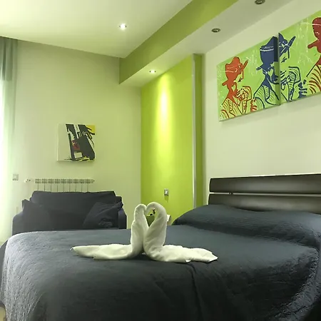 Oda ve Kahvaltı Studio83 Pompei