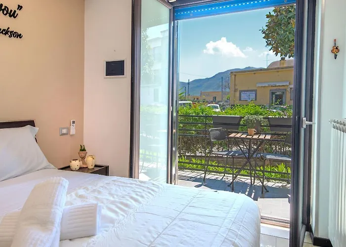 Studio83 Bed & Breakfast Pompeï