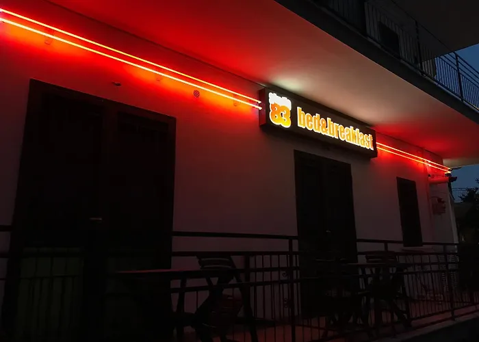 Studio83 Bed & Breakfast 4*